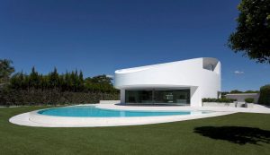 Balint House By Fran Silvestre Arquitectos 11