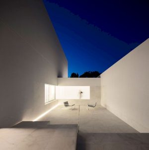 House Between The Pine Forest By Fran Silvestre Arquitectos 9