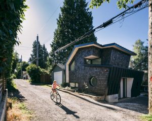 Point Grey Laneway By Campos Studio 10