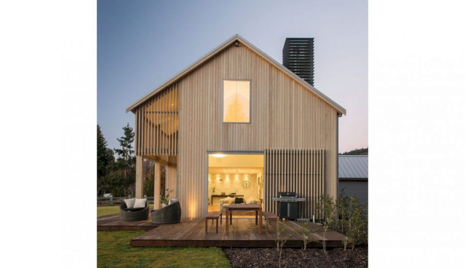 Mount Iron Barn by Condon Scott Architects: A Family Home with A Barn ...