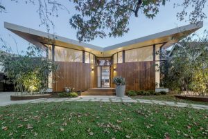 Courtyard House Elsternwick By Zen Architects 7