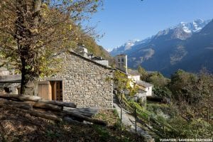 Mountain Stone House By Vudafieri Saverino Partners 11