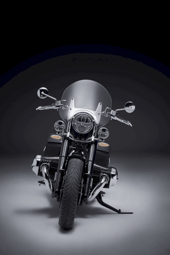 2021 BMW R 18 Classic: Iconic. Nostalgic. Soulfuel